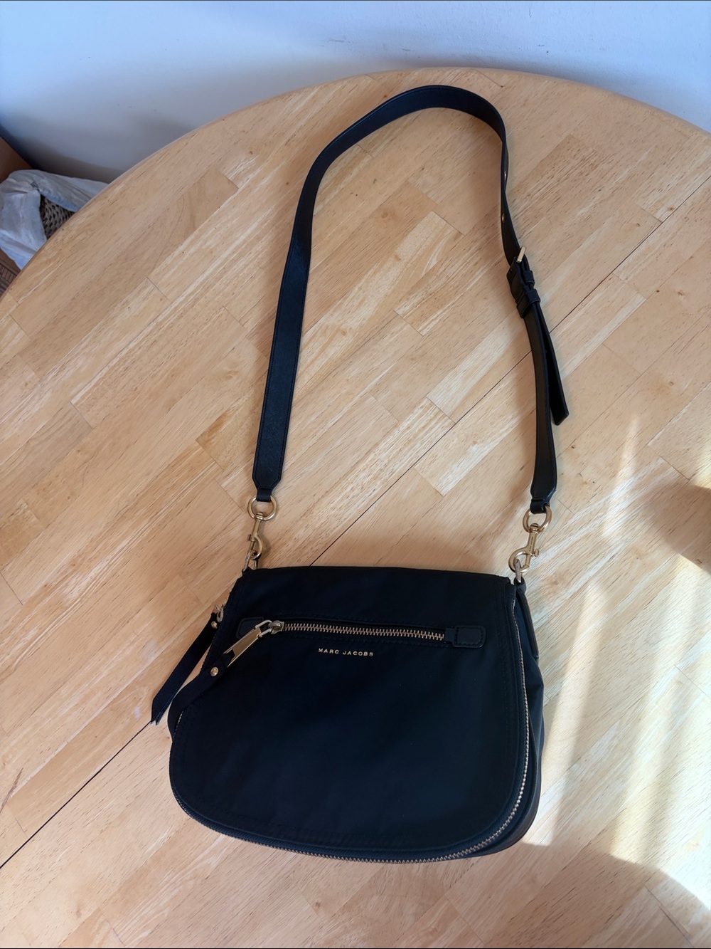 NWOT Marc Jacobs Leather Saddle Crossbody Bag in Black - Picture 2 of 13